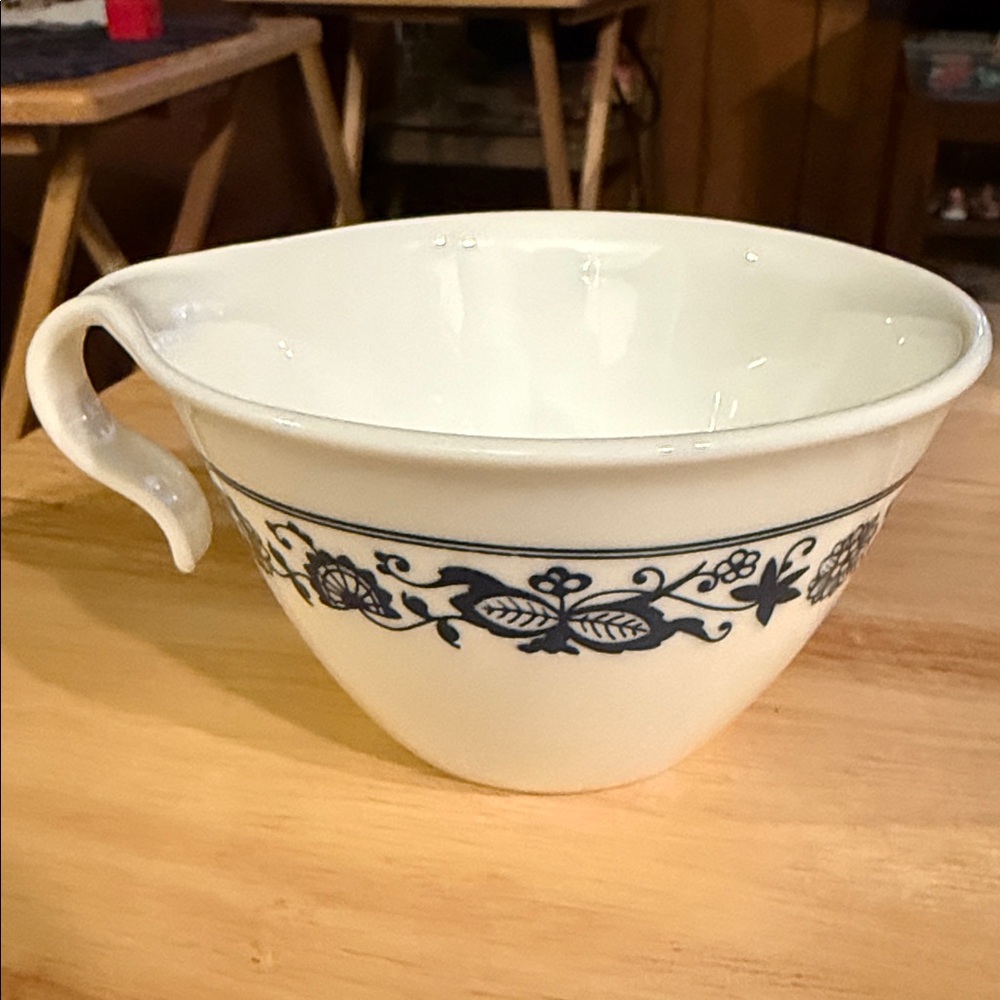 Corelle Corning Old Town Blue Cups. Set of 4.